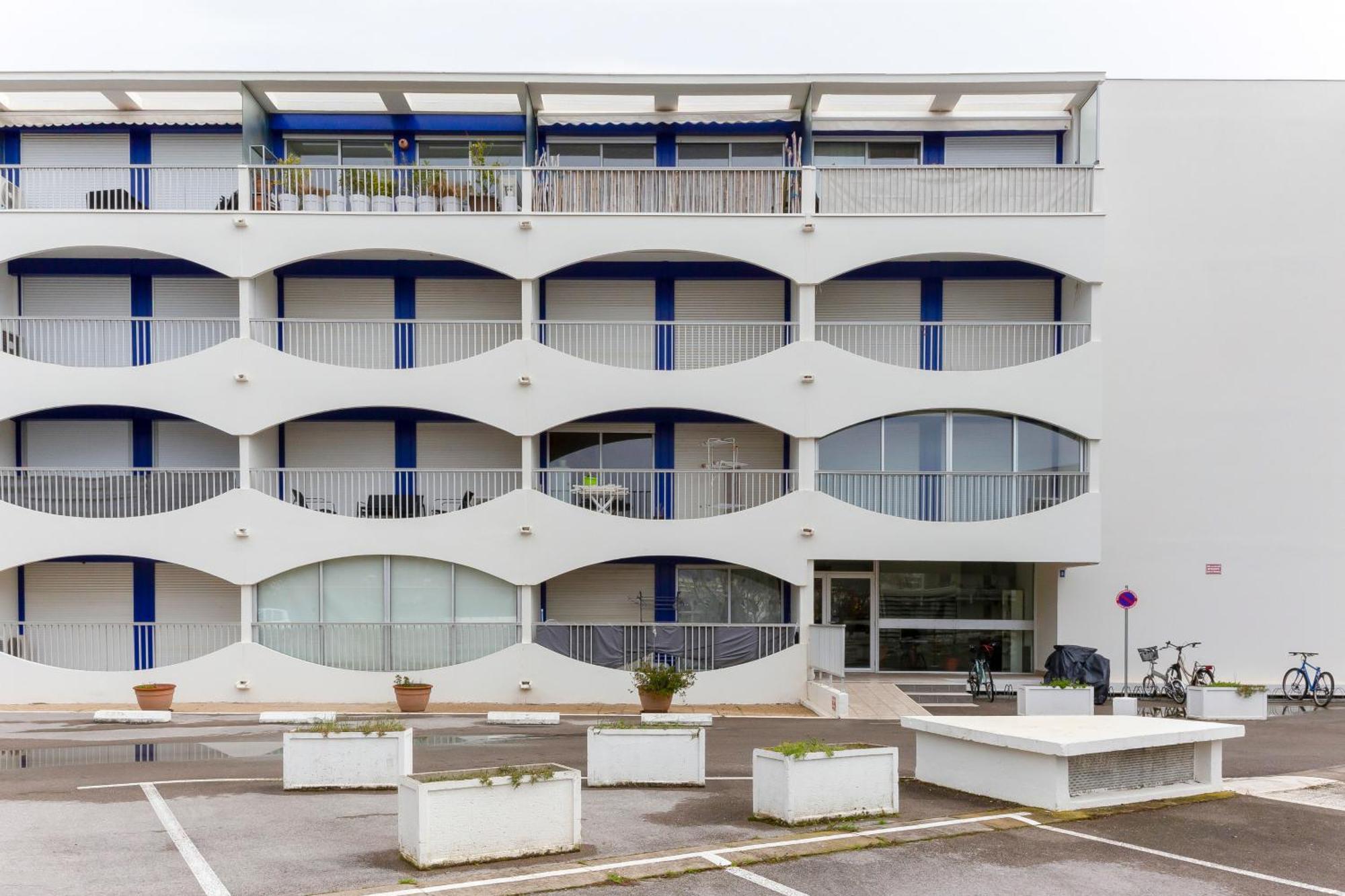 LES TERRASSES DE LA MER - PARKING - WIFI - CLIM - accès privé plage - point zéro La Grande Motte Extérieur photo